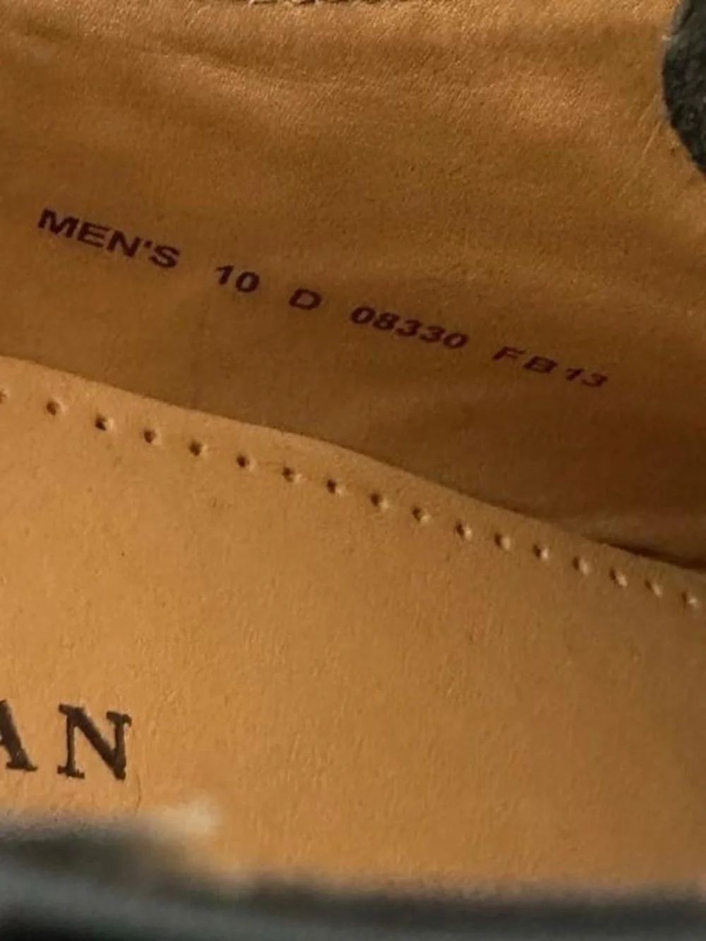 Men 10 Cole haan Classic Black Cap Toe Leather Oxford